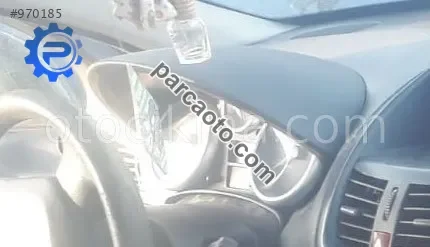 2009 model peugeot 207 1.4 çıkma gösterge paneli