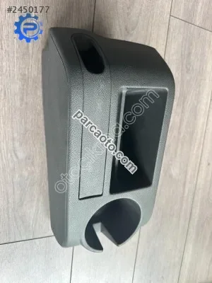 Çıkma Orta Konsol Arka VW jetta 2006-2011 1K5863323B