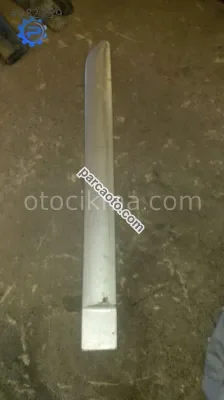 toyota corolla çıkma sağ arka kapı bandı