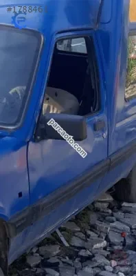 1997 renault express 1.4 çıkma sol ön kapı