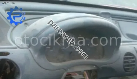 1998 model renault kangoo 1.9 çıkma gösterge paneli