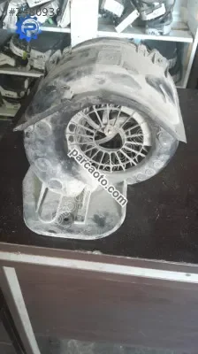 Reno 19 ,1 kalorifer motoru klimasız tip  orjinal valeo yede