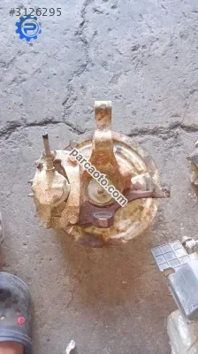 Laguna 1 Volvo motor 5 bijonlu sağ ön taşıyıcı çıkma