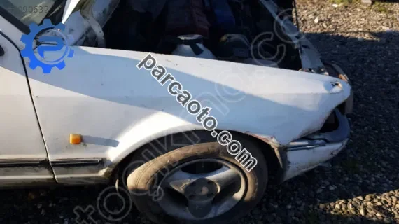 89-92 ford escort çıkma sağ ön çamurluk