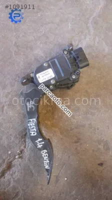 Ford fiesta gaz pedalı