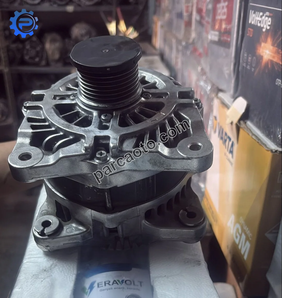 Renault Latitude 1.5 dCi orjınal çıkma şarj dinamosu (alternatör) 231000023R 231000021R 2 pinli 
