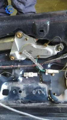 Lantis arka silecek motoru çıkma