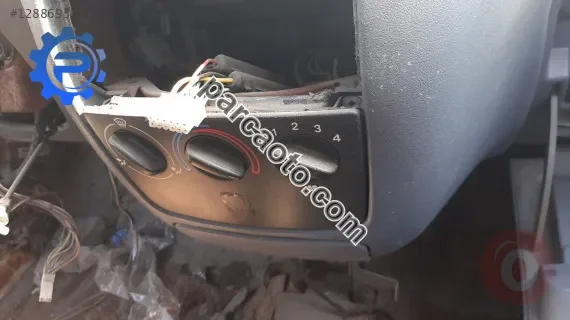 ford fiesta çıkma klima kontrol paneli