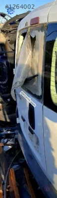 2009 model peugeot bipper 1.4 hdi çıkma sol bagaj kapağı