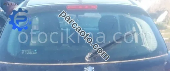 2009 model peugeot 207 1.4 çıkma bagaj camı