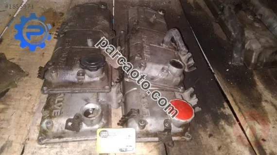 mazda 323 sedan çıkma külbütör üst kapak