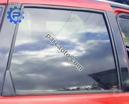 1998 seat ibiza 2.0 gti çıkma sağ arka kapı camı
