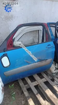 Toyota raw 4 sol ön kapı yedek parça