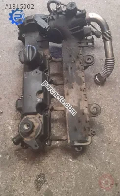 peugeot 207 1.4 8v külbütör kapak plastiği