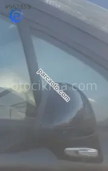 2009 peugeot 207 1.4 benzinli çıkma sağ ön kelebek camı