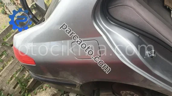 peugeot 607 kesme sağ arka çamurluk
