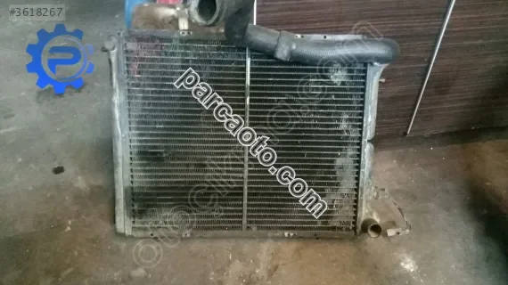 Renault 19 1.8 benzinli 1.9 dizel  su radyatör bakir tıp yedek pa