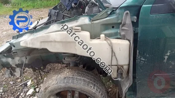 ford focus hb coupe çıkma silecek su bidonu