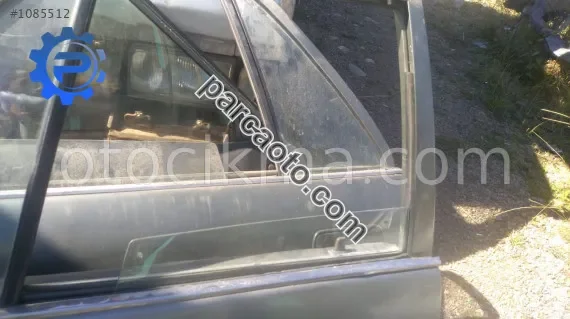 toyota corona sag arka cam