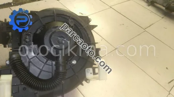 Nissan primera kalorifer motoru