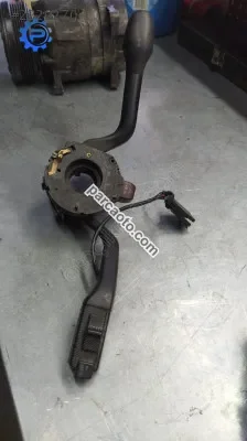 B3 sinyal silecek kolu çıkma