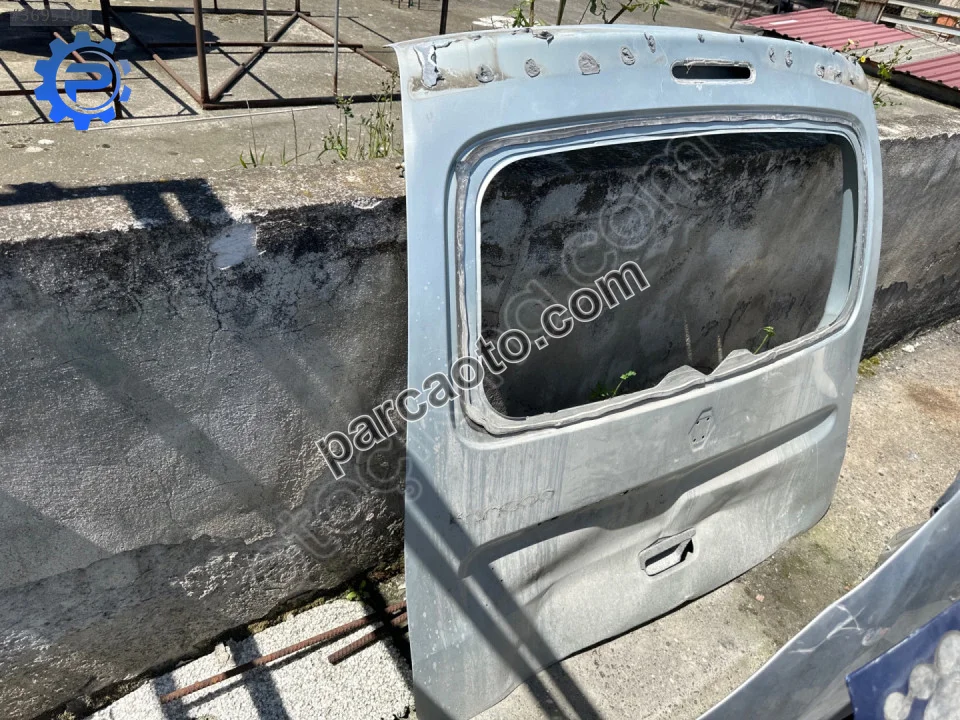 Renault kangoo 3 arka bagaj kapağı Renault kangoo 3 arka bagaj kapağı