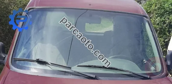 2000 model peugeot partner 1.9 klimalı dizel çıkma ön cam