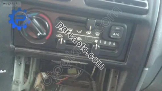 Kia Sportage 96 model klima kontrol paneli