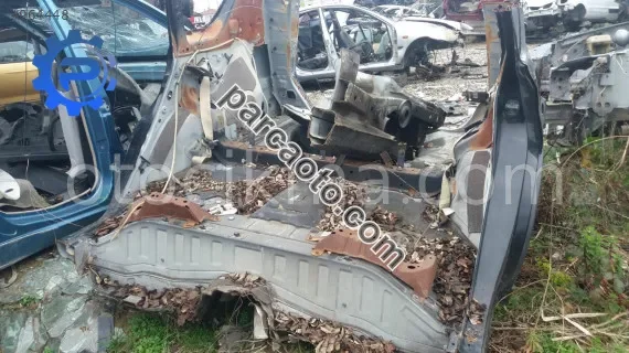 nissan x-trail kesme sağ sol arka çamurluk takım