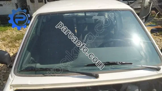 Polo Mk1 ön cam çıkma
