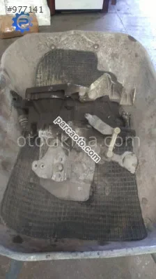 peugeot 207 1.4 benzinli çıkma şanzıman