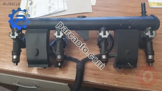peugeot partner 1.6 16v çıkma benzin enjektör takımı