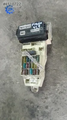 Mazda 929 role sigorta tablası