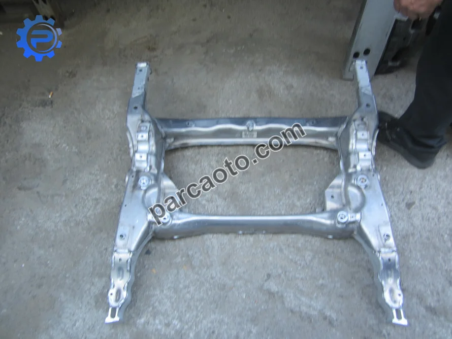 Peugeot 206 1.6 XS 1999-2004 orjinal çıkma travers Peugeot 206 1.6 XS 1999-2004 orjinal çıkma travers