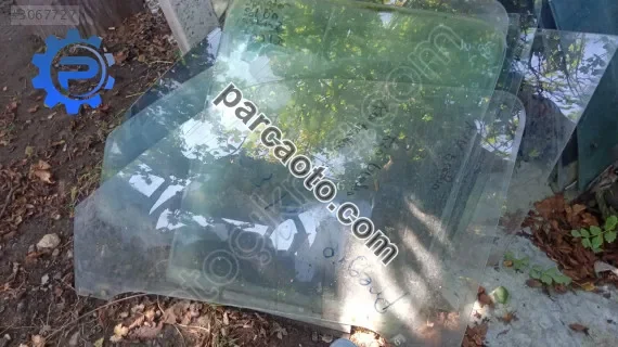 Kia pregio sol ön kapı camı yedek parça