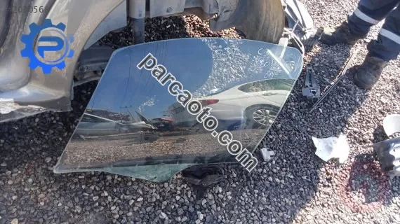 citroen c3 çıkma sol ön kapı camı