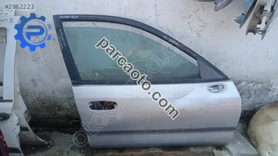 Mitsubishi karizma sağ ön kapı yedek parça