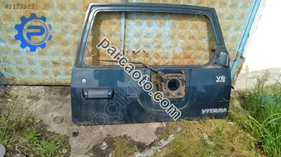 Suzuki vitara bagaj kapağı çıkma