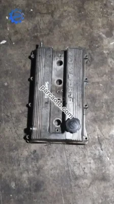 Sephia 1.6 külbiritor kapağı çıkma