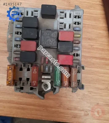 fiat albea 1.6 benzinli çıkma motor içi sigorta tablası