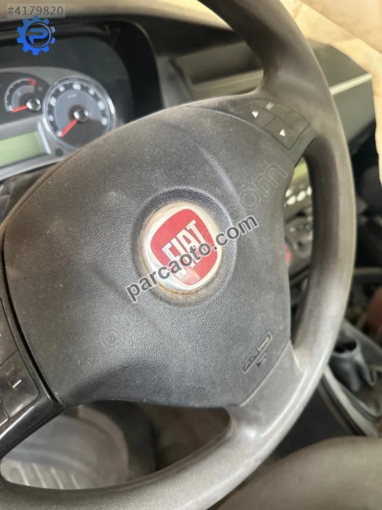 Fiat linea direksiyon hava yastığı airbag sol şöför ön Fiat linea direksiyon hava yastığı airbag sol şöför ön