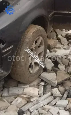toyota corona 2.0 çıkma sol ön jant lastik