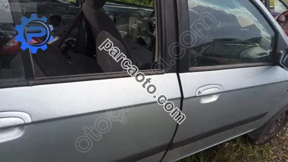 Hyundai Getz sağ kapı cam çıtaları adet çıkma