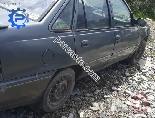 1996 model daewoo nexia 1.5 çıkma sağ yan panel