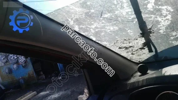 Dacia Sandero Ön Cam Izgarası - Ordu Ünye