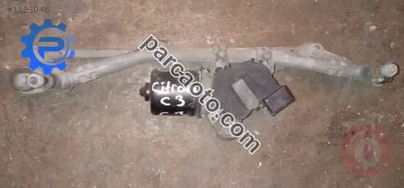 2002 2010 model citroen c3 çıkma silecek frezesi