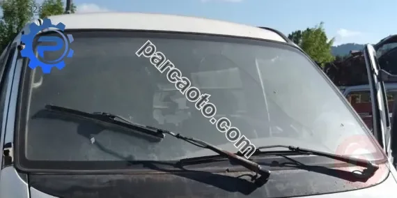 1998 model kia pregrio 2.7 çıkma ön cam