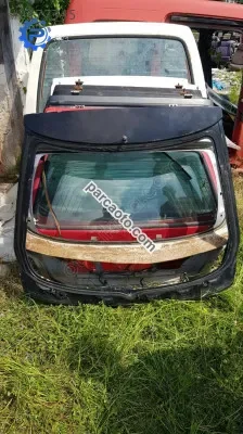 323 Hb bagaj kapağı çıkma
