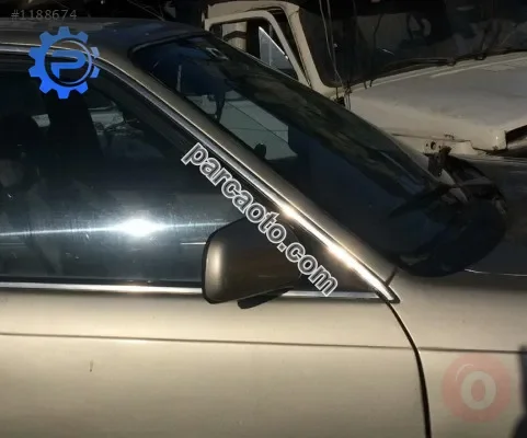 1992 model mazda 626 çıkma sağ dikiz aynası