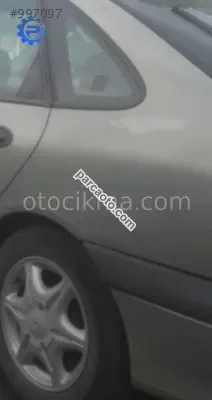 2001 renault laguna 1 1.8 16v çıkma sol arka çamurluk